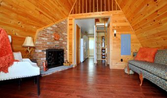 19 Castle Ln, Becket, MA 01223