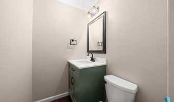 1513 E Sylvan Cir, Brandon, SD 57005