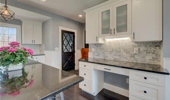 499 Seven Mile Rd, Cranston, RI 02831