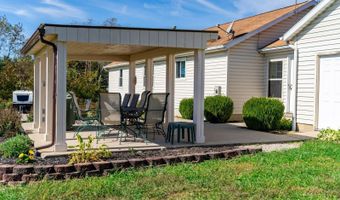 7533 Selby Rd, Athens, OH 45701