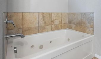 805 NW 70th Ave, Bentonville, AR 72713