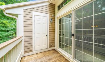 5914 BARBADOS Pl 202, Rockville, MD 20852