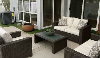 909 S Lake Summit Dr, Anaheim, CA 92807