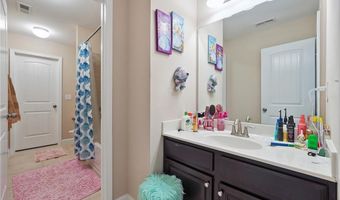 915 Elmsbrook Ln, Alpharetta, GA 30004