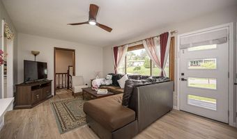 270 E Skyline Dr, Ballwin, MO 63011