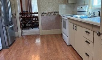 813 16th St, Aurora, NE 68818