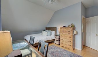 38 Highland Ave, Barrington, RI 02806
