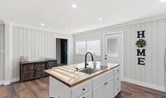 121 RIPLEY Ave, Adairsville, GA 30103