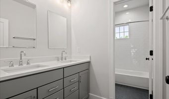 3608 CENTER Dr, Alexandria, VA 22309