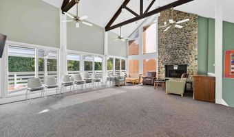 19 Sugar Maple Trl, Madison, WI 53717