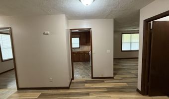 80 Green Ln, Batesville, AR 72501