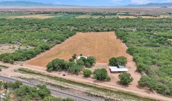 22 Paizalas Dr, Bosque, NM 87006
