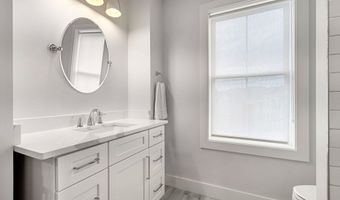 18 Breck Ave 18, Boston, MA 02135