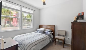 225 Royal Gln Unit #410, Escondido, CA 92025
