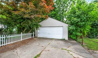 825 Dan St, Akron, OH 44310
