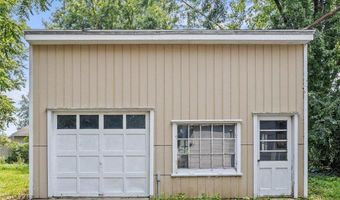 2114 5th Ave NE, Austin, MN 55912