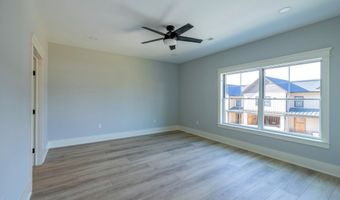 1036 Cummings St 1, Abingdon, VA 24211