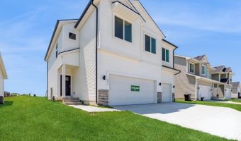 2304 Chan Dr, Adel, IA 50003