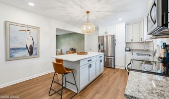 2804 Broome Ln, Beaufort, SC 29902