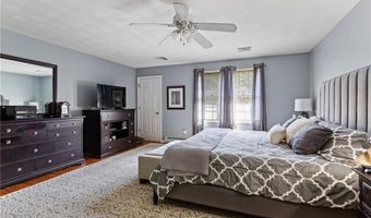 55 Little Pond County Rd, Cumberland, RI 02864