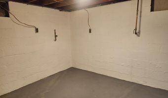 112 N. State St, Athens, WV 24712