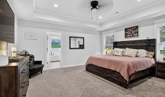 2040 Creekwood Cir, Bauxite, AR 72011