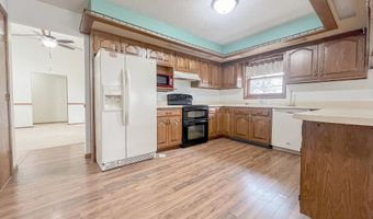467 Rohr St, Arnolds Park, IA 51331