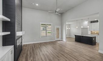 6705 Orange Ave, Bentonville, AR 72713