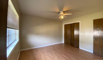 507 E Fannin St, De Kalb, TX 75559