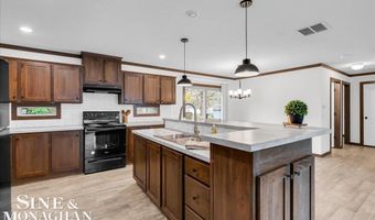 2060 Washington St, Algonac, MI 48001