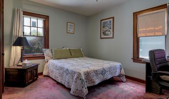 1738 N ERB St, Appleton, WI 54911