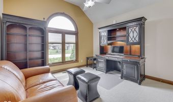 8888 Classic View Dr, Indianapolis, IN 46217