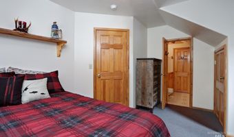 351 Estate Dr, Cascade, ID 83611