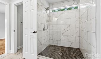 28 Ridgefield Pl, Asheville, NC 28803