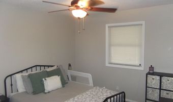 1007 S Superior St, Angola, IN 46703
