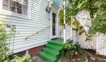 18 Hudson St, Bangor, ME 04401
