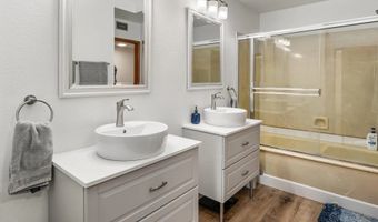 8647 Circle R Vly, Escondido, CA 92026
