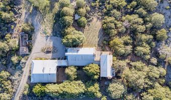 26 La Canada Rd, Arroyo Seco, NM 87514