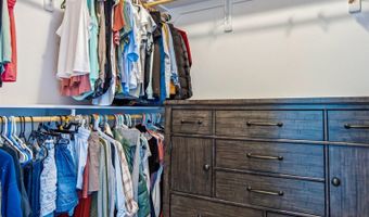 18394 Red Tail St, Athens, AL 35613