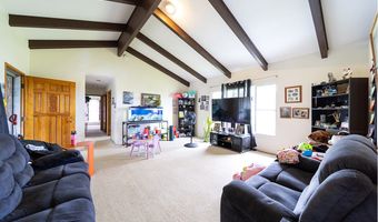 450 POHAKULANI St, Hilo, HI 96720