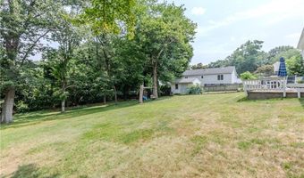 3 Ostend St, Johnston, RI 02919
