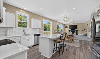 5816 Allerton Dr, Ames, IA 50014