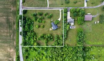 15510 Davis Dr, Addison, MI 49220
