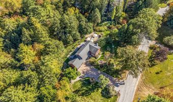 212 Vickery Rd, Auburn, ME 04210