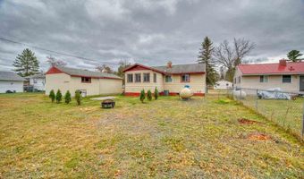 35 Elm Blvd, Babbitt, MN 55706