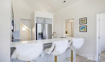 5170 S Surprise Way Apt 202, Boise, ID 83716