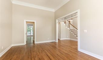 9360 Nesbit Lakes Dr, Alpharetta, GA 30022