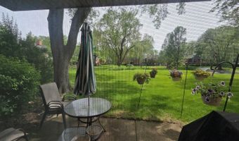 707 E Falcon Dr C109, Arlington Heights, IL 60005