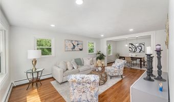 153 Vineyard Ave, Cumberland, RI 02864