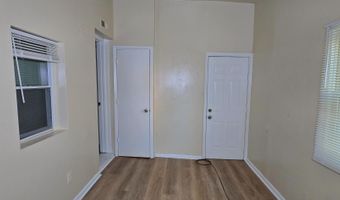 1255 MEIGS Pl NE 4, Washington, DC 20002